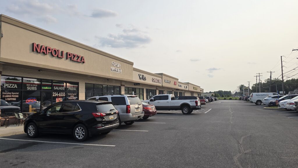 wide shot showing parking lot of Napoli Pizza in Carlisle, PA taken from the parking lot - Carlisle, PA Pizza Reviews - Awesome Carlisle!